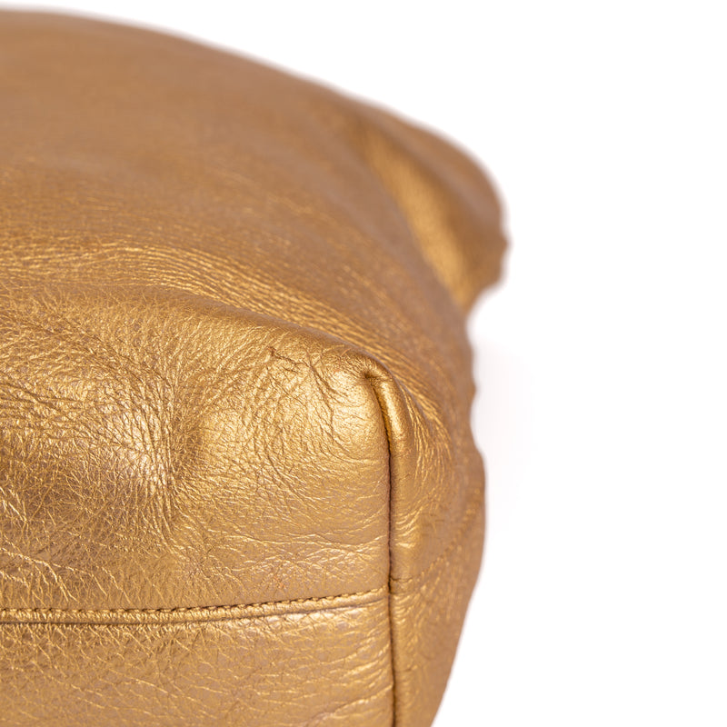 Prada Cervo Antik Tote Ouro