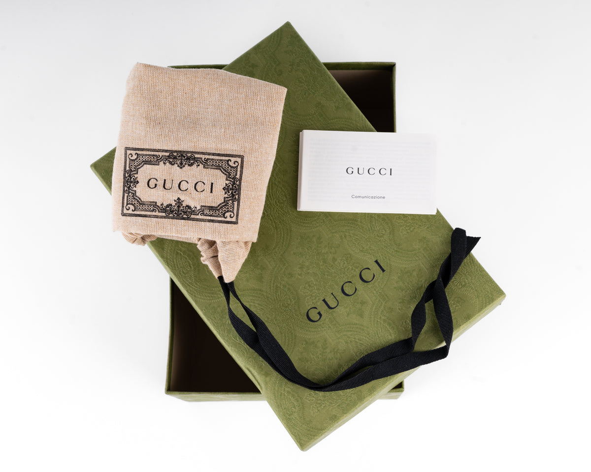 Gucci GG Marmont Matelassé Mini Bucket