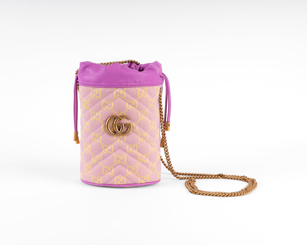 Gucci GG Marmont Matelassé Mini Bucket
