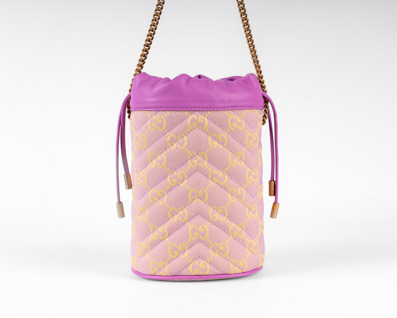 Gucci GG Marmont Matelassé Mini Bucket