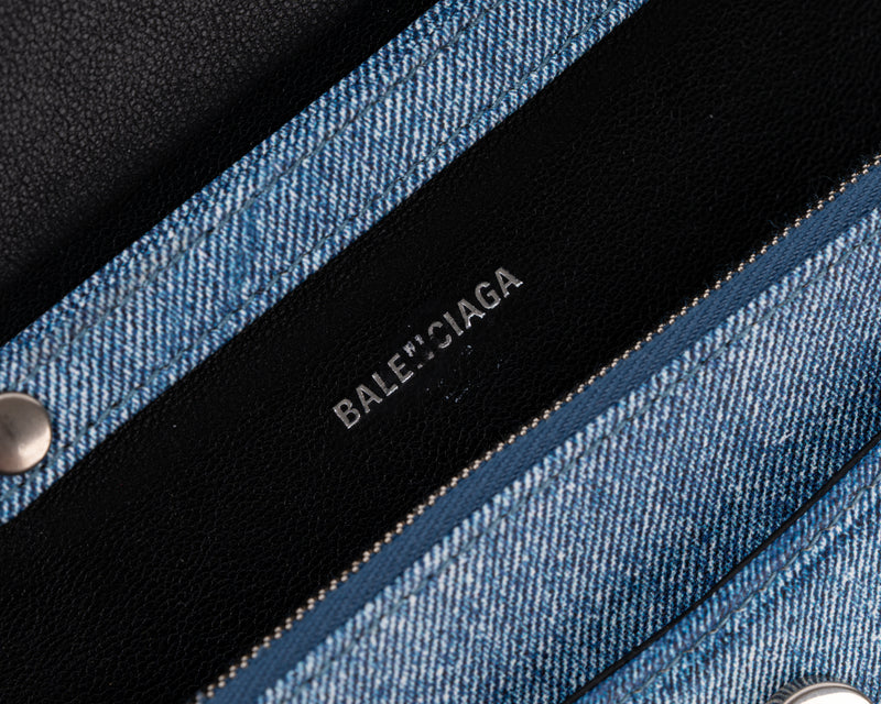 Balenciaga Hourglass Wallet on Chain (Denim-Embossed Calfskin, Blue)